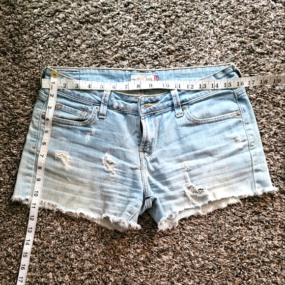 Levi's Jean Shorts - Picture 2 of 8